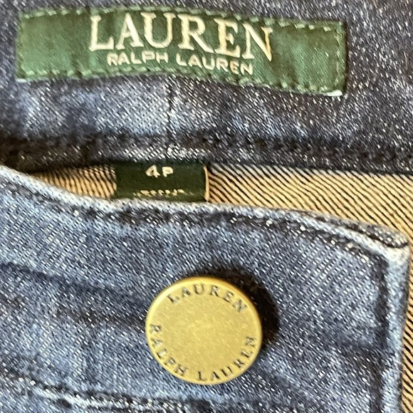 ❌SOLD❌LAUREN‎ RALPH LAUREN Floral Embroidered Skinny Cropped Jeans, 4P - Picture 9 of 12